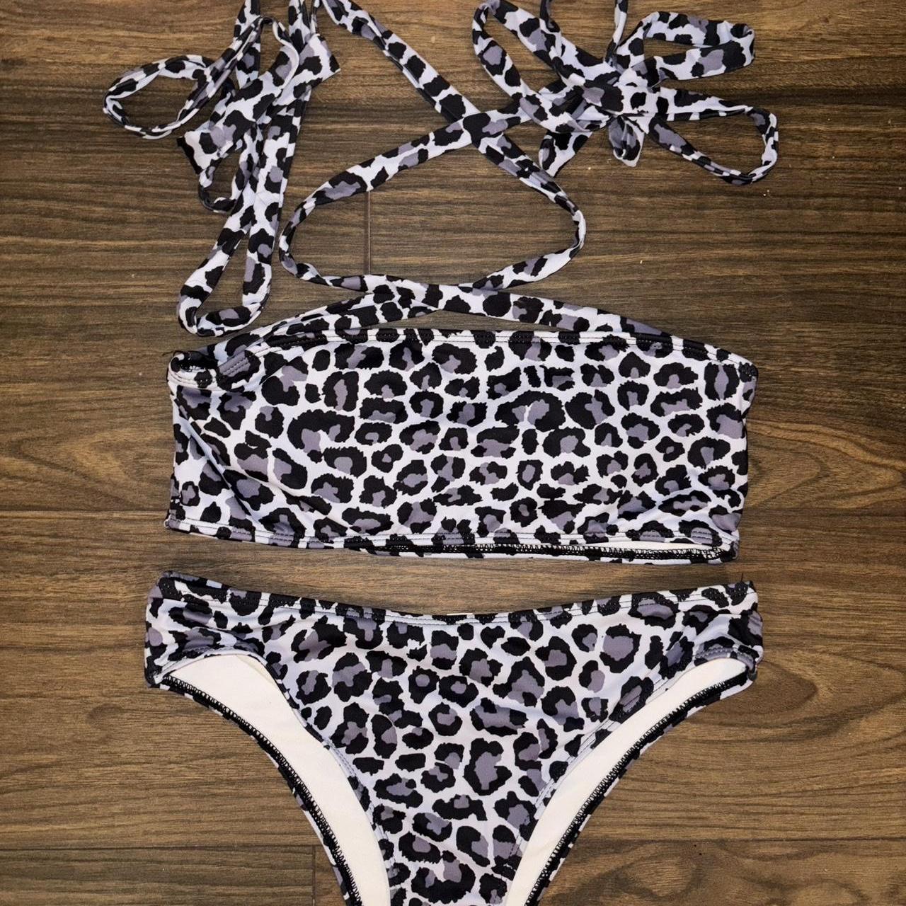 item listed by emilyysarssam